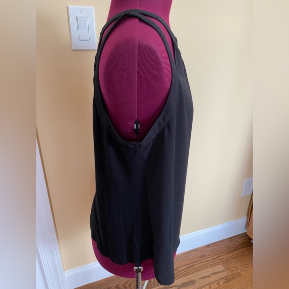 Express Sleeveless Silky Black Blouse with hooks, size M - Picture 2 of 5
